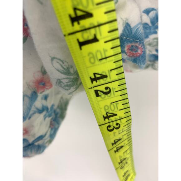 Carriage Court Flannel Modest Nightgown Roses Henley Pintuck Ruffle Size M - Picture 7 of 7